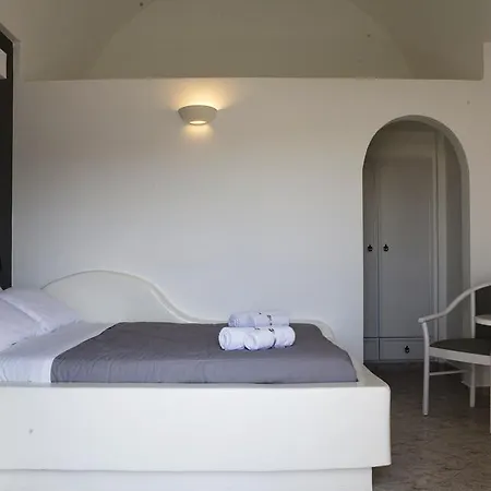 Philippion Boutique Fira (Santorini)